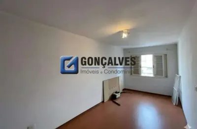 Sobrado Residencial em Cerâmica, São Caetano do Sul – 3 Dormitórios, Quintal e Churrasqueira