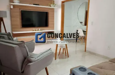 Casa Residencial de 150 m² com 2 Quartos, 1 Suíte e 5 Vagas – Parque Oratório, Santo André