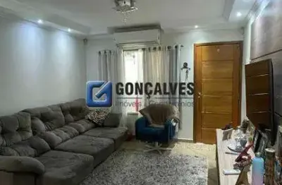 Sobrado Residencial de 3 Quartos com 2 Vagas em Vila Alzira, Santo André – Venda