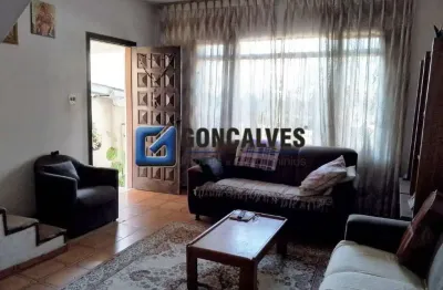 Sobrado residencial à venda em Santa Terezinha, São Bernardo do Campo – 2 quartos, 2 vagas e permuta