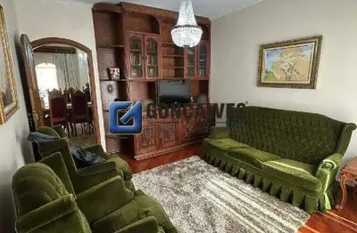 Casa à venda em Vila Euclides, São Bernardo do Campo — 3 quartos, 6 vagas, financiamento e permuta