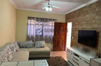 Casa à venda em São Bernardo do Campo (Alvarenga) – 3 quartos, 8 vagas, churrasqueira