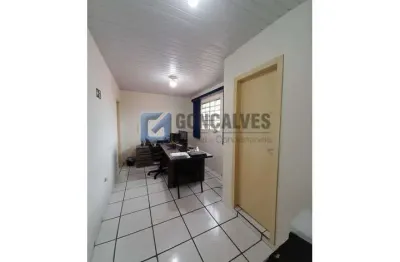 Prédio comercial 226m² à venda no Baeta Neves em São Bernardo do Campo