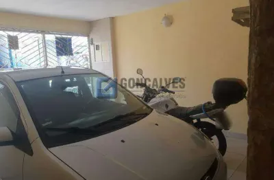 Sobrado 3 dormitórios sendo 1 suite, 230 mts² na Vila Palmares em Santo André.