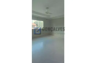Sobrado 3 dormitórios sendo 1 suite, 138 mts² no Jardim Estádio em Santo André