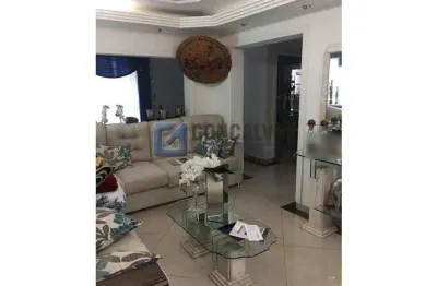 Sobrado 3 dormitórios sendo 1 suite, 300 mts² no Bairro Centre Ville em Santo André