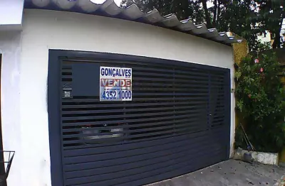 Casa residencial com 3 quartos, 2 vagas e quintal em Assunção, SBC