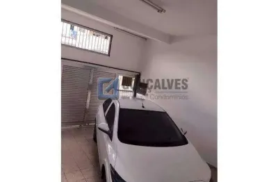 Sobrado à Venda em Jardim São José, Mauá – 3 Quartos, Churrasqueira, 2 Vagas