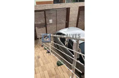 Sobrado à venda em São Caetano do Sul (Bairro Barcelona) – 3 quartos, 2 suítes, 2 vagas