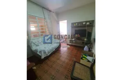 Sobrado à Venda em Taboão, São Bernardo do Campo – 3 Quartos, 2 Vagas