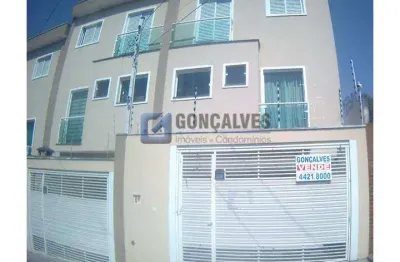 Sobrado Residencial de 2 Quartos com 2 Suítes em Vila Clarice, Santo André – Venda Rápida