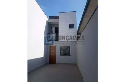Casa com 2 quartos à venda na Rua Bororós, Vila Pires, Santo André