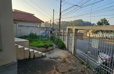 Casa Residencial à venda em Baeta Neves, São Bernardo do Campo – 2 Quartos, 1 Suíte, 3 Vagas