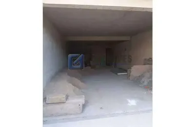 Sobrado de 3 suítes com 5 vagas no Bairro Olímpico, São Caetano do Sul