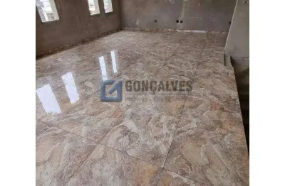 Sobrado Residencial com 2 suítes em Vila Pires, Santo André – R$ 796.000