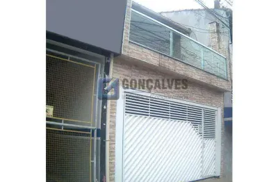 Sobrado à venda em Jardim Silvina, São Bernardo do Campo – 2 suítes, 2 vagas