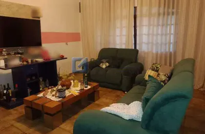 Sobrado à venda em Alvarenga, São Bernardo do Campo – 6 quartos, 251m²