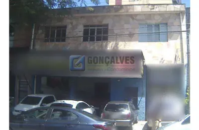 Sobrado à venda em São Bernardo do Campo (Rudge Ramos) – 2 quartos, terreno amplo