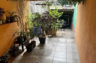 Casa 2 Quartos à Venda em Vila Guaraciaba, Santo André — Ampla e com 4 Vagas