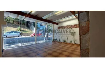 Sobrado Residencial à Venda em Baeta Neves, SBC - 2 Quartos, 2 Vagas