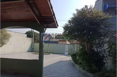 Casa à venda em Corumbá, Itanhaém – 2 quartos, 1 suíte, 12 vagas, terreno 332 m²