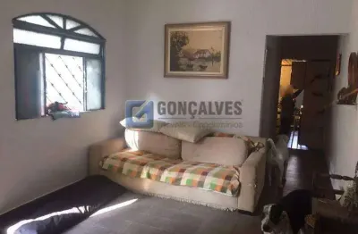 Casa à venda em Rudge Ramos, São Bernardo do Campo – 2 quartos, 2 vagas