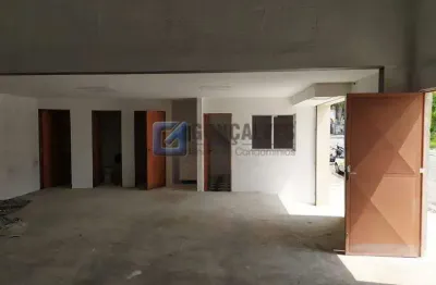 Galpão Comercial à Venda no Ipiranga, SP – 585 m² Internos, 400 m² de Terreno