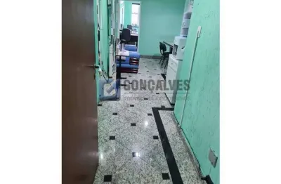 Sala Comercial 76 m² no Centro de São Caetano do Sul | 2 Banheiros, 4 Elevadores