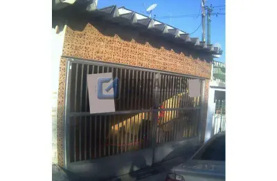 Sobrado Residencial em Taboão – 2 Quartos, 2 Vagas, São Bernardo do Campo