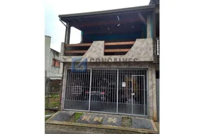 Sobrado residencial à venda em Alvarenga, SB Campo — 3 dormitórios, 2 vagas