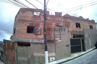 Sobrado Residencial com 2 Quartos em Vila Helena, Santo André – 2 Vagas