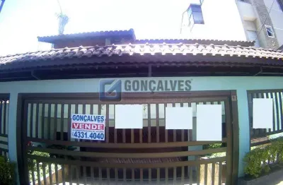 Sobrado Residencial com 4 Quartos e 6 Vagas à Venda em Parque Novo Oratório, Santo André