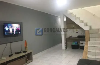 Sobrado à venda em São Bernardo do Campo (Finco) – 3 quartos, 1 suíte, 2 vagas