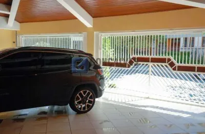 Casa residencial em Independência, SBC – 3 quartos, 2 suítes, 4 vagas, mobiliada