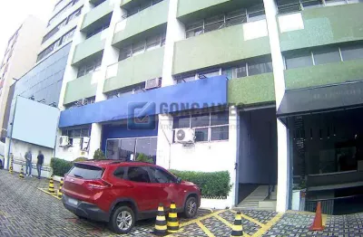 Salão Comercial 700 m² à Venda em Vila Bastos, Santo André — 7 Vagas, Piso Frio