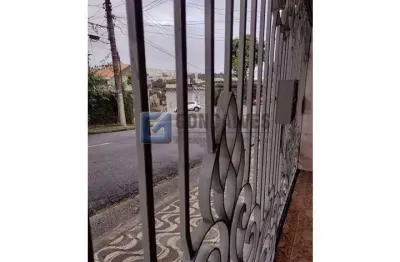 Sobrado 3 Quartos à Venda em Independência, São Bernardo do Campo – 2 Vagas