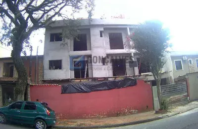 Sobrado Residencial com 2 Suítes, 2 Vagas e Piso Frio | Vila Metalúrgica, Santo André