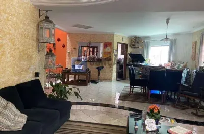 Sobrado Comercial à venda em Independência, São Bernardo do Campo – 5 quartos, 4 suítes