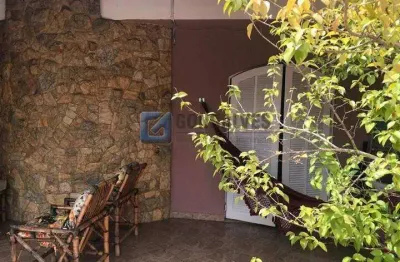 Sobrado Residencial com 3 Dormitórios (1 suíte) e 2 Vagas em Jardim Nazareth, SBC