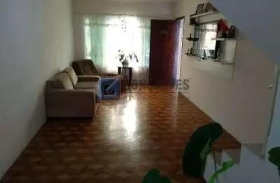 Sobrado à venda em Rudge Ramos, São Bernardo do Campo - 3 quartos, 2 vagas