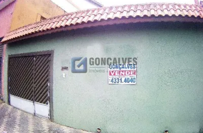Sobrado à venda em Vila Suíça, Santo André – 3 quartos, 1 suíte, quintal e churrasqueira