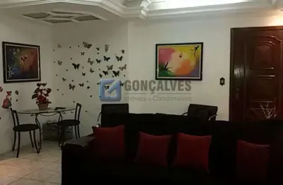 Sobrado Residencial com 3 vagas em Jordanópolis, São Bernardo do Campo – 2 quartos, 1 suíte