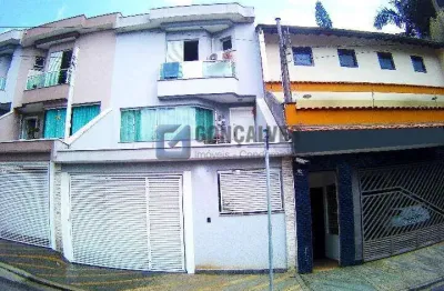Sobrado à venda no Jardim Bela Vista | 3 quartos, 1 suíte, 4 vagas — Santo André