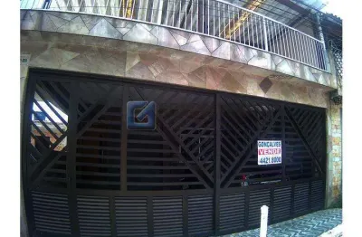 Sobrado Residencial de 3 Quartos com 2 Vagas em Vila Nogueira, Diadema – R$960.000