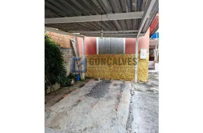 Casa à Venda em Vila Linda, Santo André – 2 Quartos, 1 Vaga, 108m²