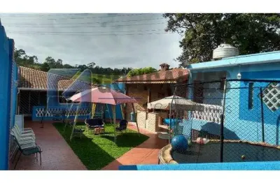 Casa à Venda em Vila Pires, Santo André: 3 Quartos, 10 Vagas, Elevador