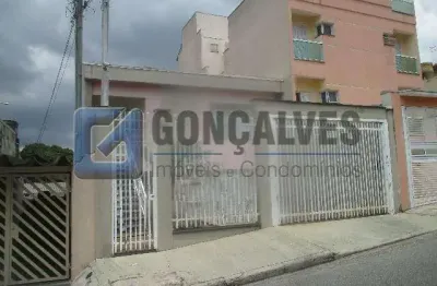 Sobrado à venda em Vila Camilópolis, Santo André — 3 Quartos + 1 Suíte, 8 Vagas