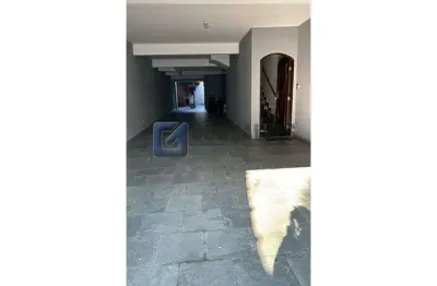 Sobrado Residencial 3 Quartos com 4 Vagas em São Caetano do Sul (Nova Gerti)