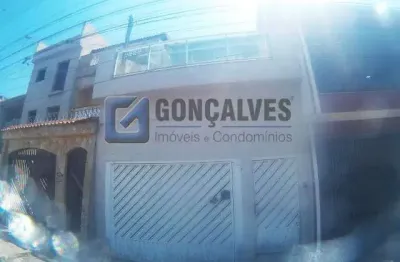 Sobrado à venda no Jardim Las Vegas, Santo André – 4 quartos, 3 suítes, 4 vagas