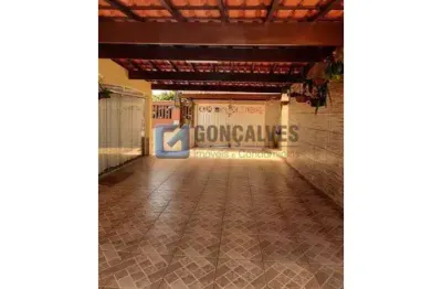 Casa com 2 quartos à venda na LAMBARIS, Todos, Centro, Mongaguá por R$ 479.000